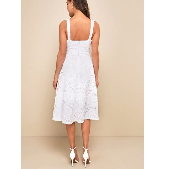 Divine Beauty White Lace Midi Dress With Pockets Size Medium NWOT - Picture 2 of 5